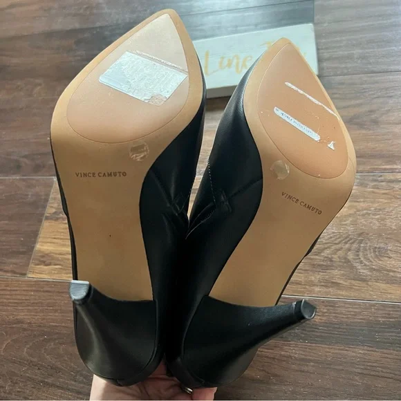 Vince Camuto Azentela Pointy Toe Boots NWOT - Picture 6 of 9